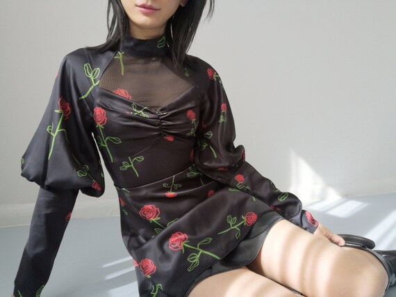 Gothic bishop sleeve silky rose print black gothic