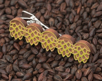 Natural Wood Green Hop Tie Clip