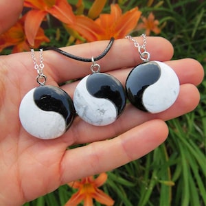 Crystal Yin Yang Necklace - Onyx Howlite Stone Yin Yang Pendant - Black White Stone Necklace - Spiritual Crystal Necklace - Balance Necklace