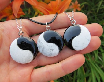 Crystal Yin Yang Necklace - Onyx Howlite Stone Yin Yang Pendant - Black White Stone Necklace - Spiritual Crystal Necklace - Balance Necklace