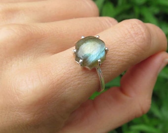 Blue Labradorite Ring Sterling Silver Size 8 - Flashy Labradorite Stone Ring - Blue Crystal Ring - Labradorite Jewelry - Hexagon Ring