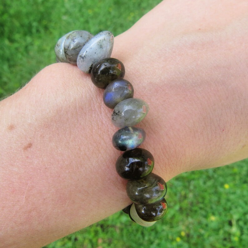 Beaded Stone Bracelet Labradorite Jewelry Crystal Healing Bracelet Flashy Labradorite Crystal Bracelet Large Labradorite Bracelet