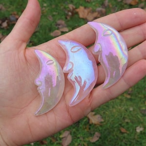 Rainbow Aura Rose Quartz Crystal Moon 2" - Rose Quartz Stone Moon Carving  - Crescent Moon Decor - Pink Moon Gift - Crystal for Love