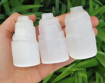 Mini torre de cristal de selenita de 2,25" - Piedra de selenita en bruto - Piedra curativa de cristal para el chakra de la corona - Pequeña torre de piedra limpiadora de cristal de selenita