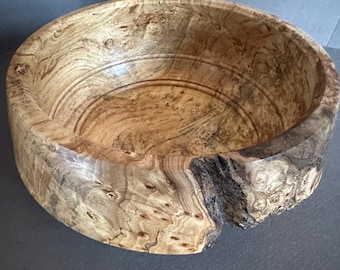 Cuenco de madera de olmo muy veteado