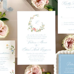 Wildflower floral wedding invitation, Watercolor flower wreath wedding invite, Garden theme wedding invitation, (sample invitation set)