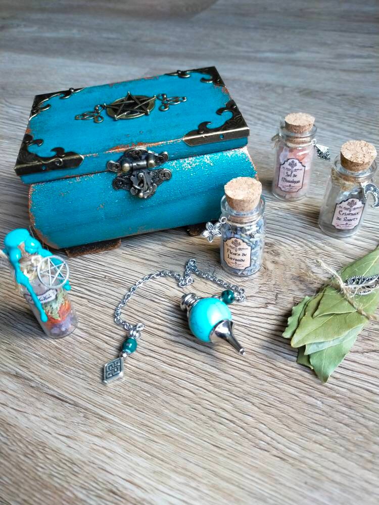 Petit Coffret Turquoise de Sorcière avec Kit Pour Rituel