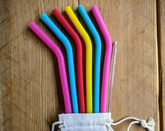 Reusable Silicone Drinking Straws with a Cleaning Brush and Drawstring Bag - BPA free, vegan