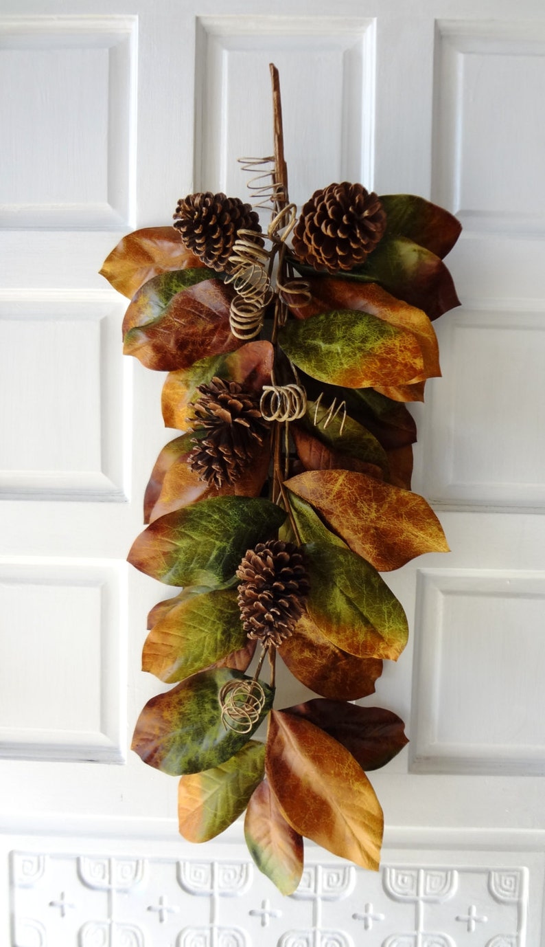 36 Fall Magnolia Leaves Teardrop