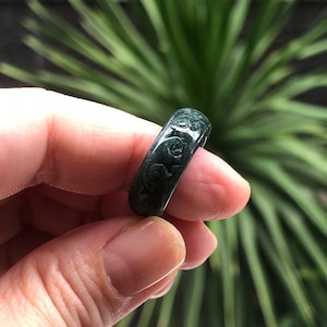 US 5.75 Dark Green Carved Jadeite Ring, Natural Type A Carved Dark Green Jadeite Ring, Ruyi Dark Green Jadeite Ring Band