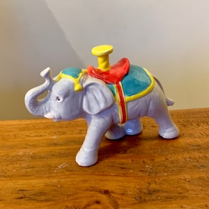 Handbemalt, Maßstab 1:12, Puppenhaus, Keramik, Rutschtier, Elefant, Spielzeug, Miniatur, Kinderzimmer, Schlafzimmer, Messe, Fayre, Kind, Display, Geschenk