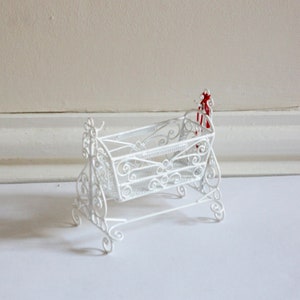 Sweet, Vintage, Unused, 1:12th Scale, Dolls House, Ornate, White Wire, Swinging, Crib, Cot, Nursery, Miniature, Figure, Collectible, Gift