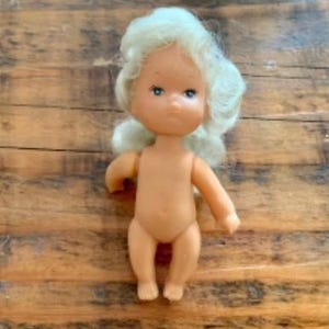 Vintage, anos 1980, anos 1990, pequeno, 4 polegadas, plástico, boneca, cabelo loiro, colecionável, brinquedo, estatueta, presente, infância, amiga, filha