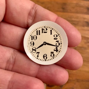 Vintage, Skala 1:12, Skala 16, Domek dla lalek, Biały, Metalowy, Ściana, Zegar, Kuchnia, Ozdoba, Wyświetlacz, Miniatura, Kolekcjonerski, Model w skali