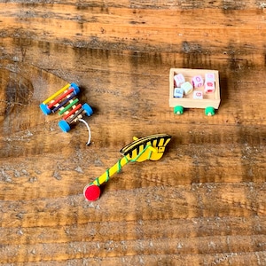 Vintage, Escala 1:12, Casa de muñecas, Juguetes, Madera, Hobby Horse, Xilófono y bloques de letras en carro, miniatura, guardería, regalo