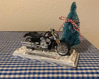 Altered, Maisto, Miniature, Black, Harley Davidson, VRSCR, Motorcycle, Motorbike, In The Snow, Christmas Tree, Decoration, Ornament, Gift