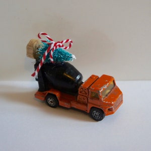 Alterado, Corgi, Juniores, Móvel, Betoneira, Com, Árvore de Natal, Natal, Decoração, Ornamento, Construtor, Construção, Presente, Presente