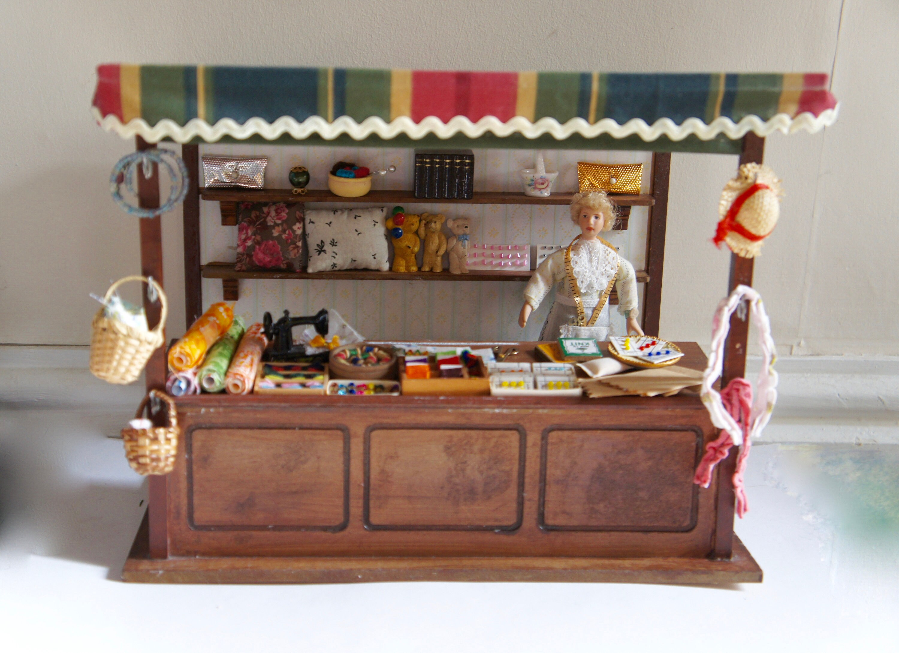 112th Scale Dolls House Miniatures Hand Made Wooden Etsy Singapore