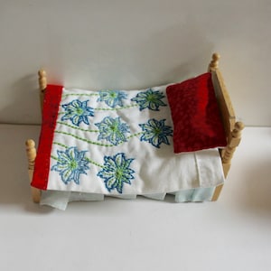 Handmade, 1:12th Scale, Dolls House, Miniature, Embroidered, Blue, Cornflower, Floral, Single, Duvet, And, Pillow, Bedding, Set, Bedroom