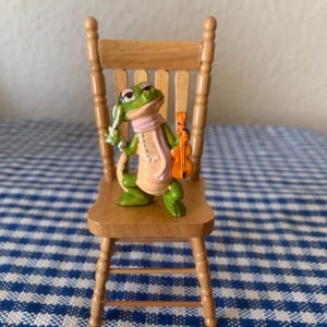 Vintage, 1990s, 1992, Ferrero, 1:12th Scale, 6th Scale, Plastic, Dolls House, Crocodile, With Violin, Toy, Diorama, Bedroom, Nursery, Gift