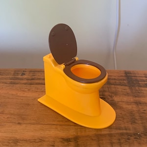 Vintage, 1:6th Scale, Sindy, Dolls House, Miniature, Orange, Plastic, Toilet, Bathroom, Period, Modern, Collectible, Dollhouse, Gift, Mother