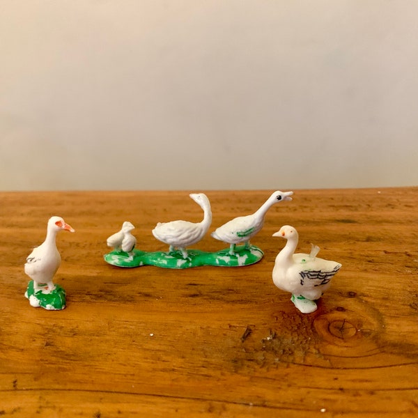 Vintage, 1:12th Scale, 16th Scale, Dolls House, Plastic, Ducks, Ducklings, Miniature, Pond, Farm, Toys, Collectible, Gift, Wife, Friend, Mum