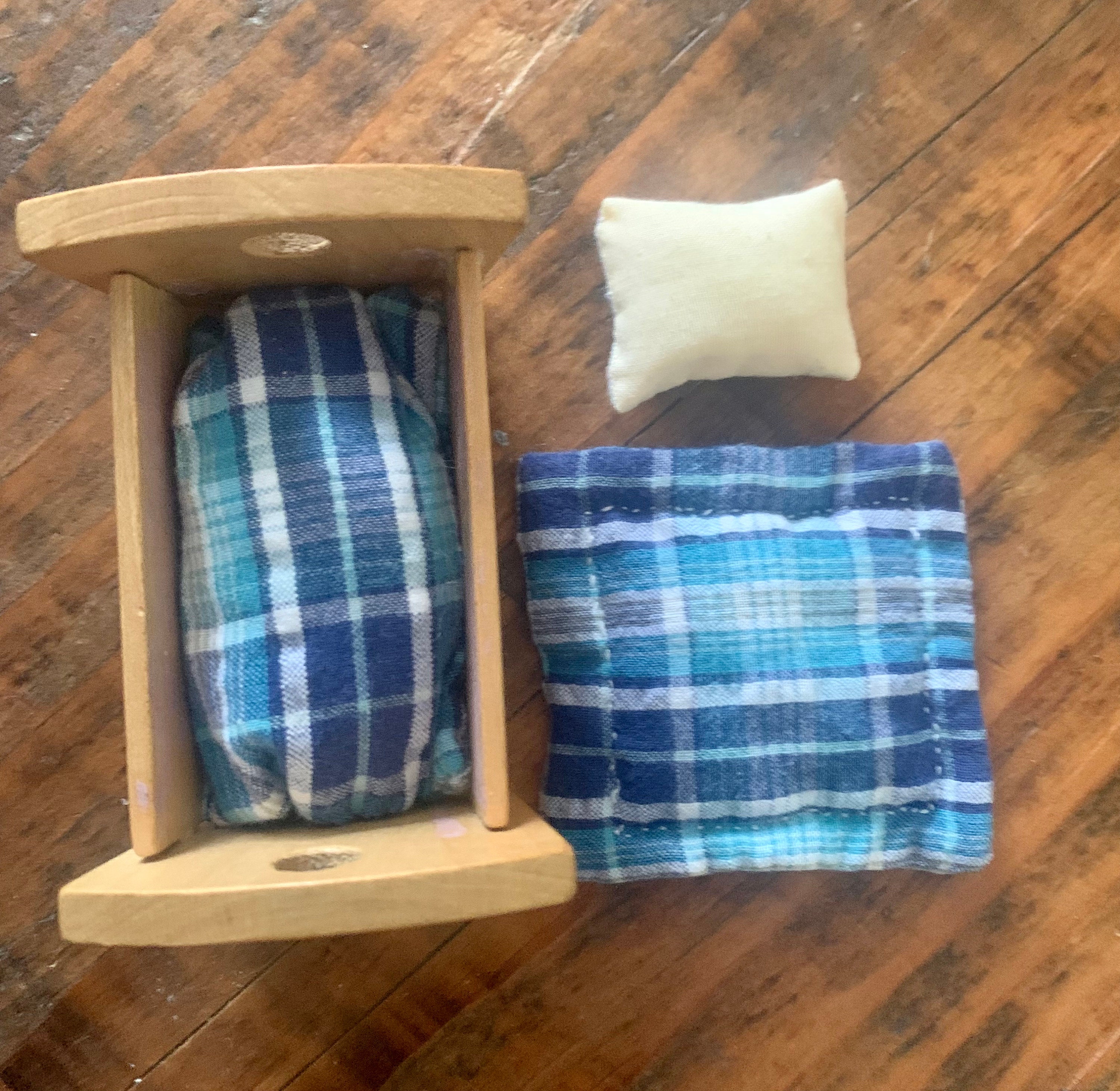 Letto In Miniatura Scala 1:12 Per Casa Delle Bambole - Stile Cottage - PLANWALK