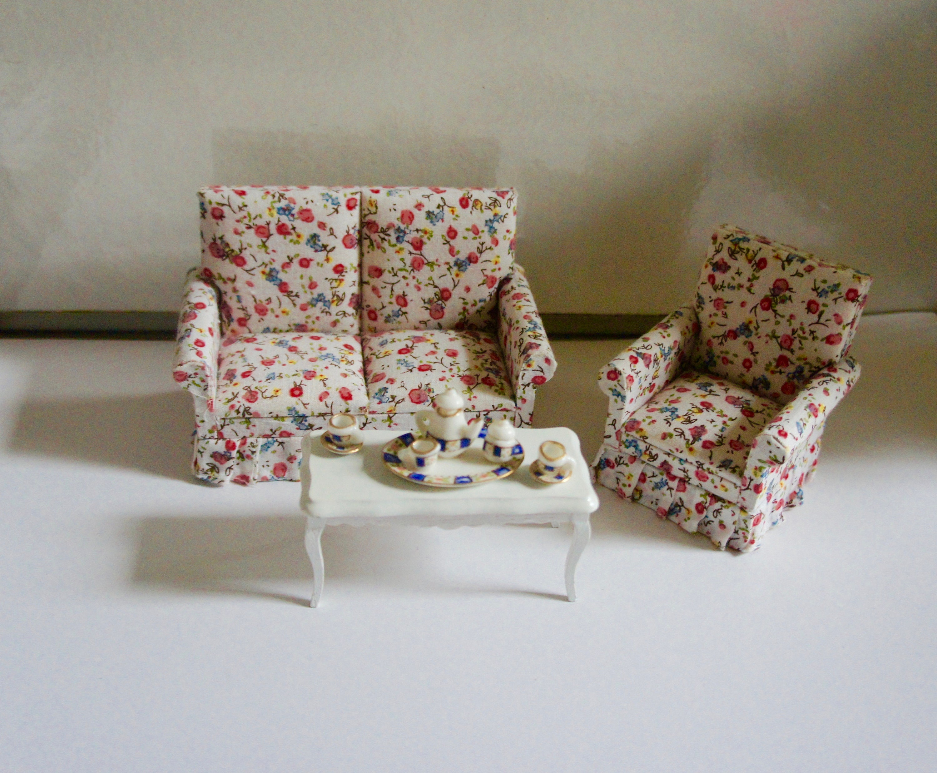 Vintage, 1:12th Scale, Dolls House, Floral, Fabric, Two Seat