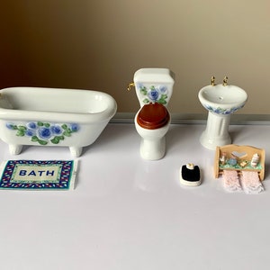Vintage, 1:12th Scale, Dolls House, Ceramic, Miniature, Bathroom, Set, Toilet, Sink, Bath, Blue, Floral, Scales, Toiletries Shelf, Towels
