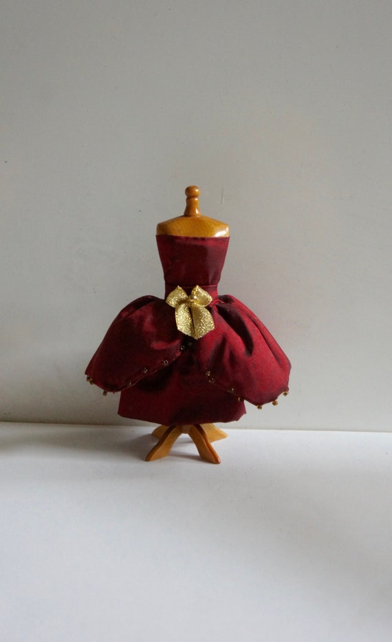 Dollhouse Miniature Handcrafted set 6 Red Silk Ribbon Bow Bath Towels /& Rugs