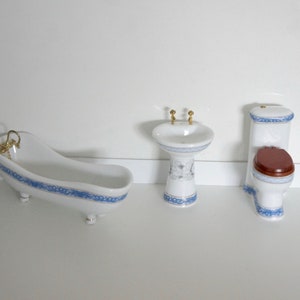 Vintage, 1:12th Scale, Dolls House, Ceramic, Miniature, Bathroom, Set, Toilet, Sink, Bath, With Plug, Blue, White And Gold Design, Present