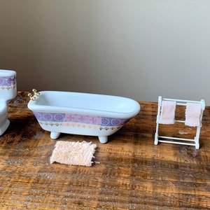 Vintage, 1:12th Scale, Dolls House, Ceramic, Miniature, Bathroom, Set, Toilet, Sink, Bath, Towel Airer, With Towels, White, Mauve, Gold, Mum