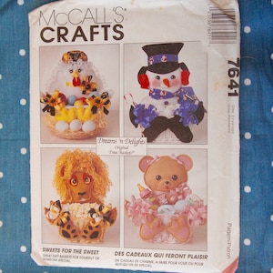Vintage, McCall&#39;s Crafts, Original, Treat Basket, Hamper, Uncut, Sewing Pattern, Gift, Easter, Christmas, Birthday, Celebration, Baby Shower