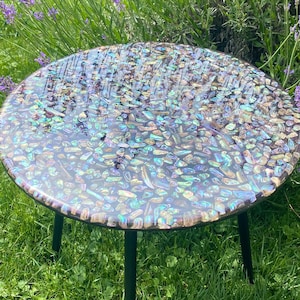 Epoxy resin table/living room table epoxy resin/small side tables/resin coffee table/epoxy coffee table with abalone shells, approx. 40 cm