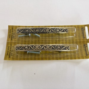Vintage Drawer Pulls, Vintage Metal Knobs, Cabinet Handles, Gold Tone Pulls, Tray Handles, Knobs and Pulls