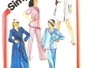 80s Robe and Nightgown Sewing Pattern Pajamas Simplicity 5786 Size 14-16 uncut