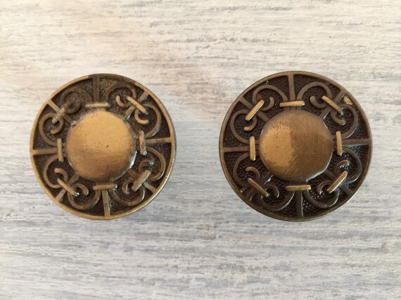 6 x POLISHED SOLID BRASS ORNATE CABINET or DRAWER PULL HANDLES