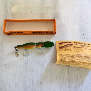 Details about   Vintage Bomber Water Dog Fishing Lure 1659 