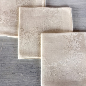 Cloth Napkins Luncheon Table Linens, Set of 4 Vintage 10&quot; x 10&quot;