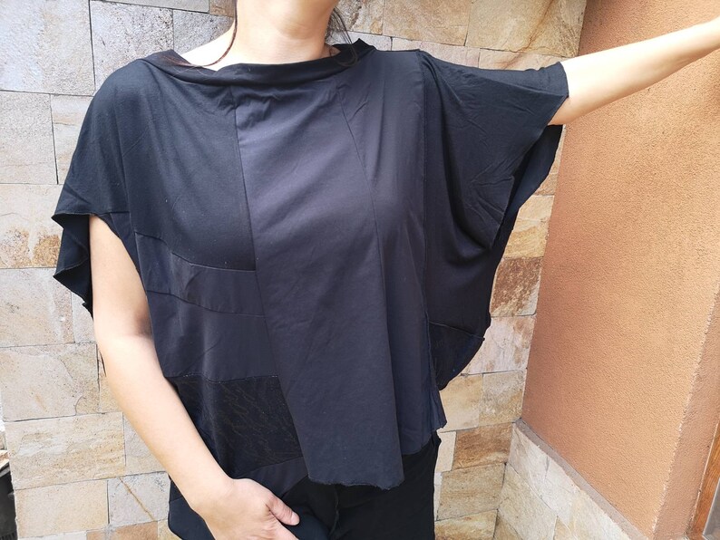 Black Tunic Extravagant Sleeve SweatshirtLoose,Tunic Top Black Asymmetric Top with golden Inset Asymmetric Stylish Black Loose Tunic