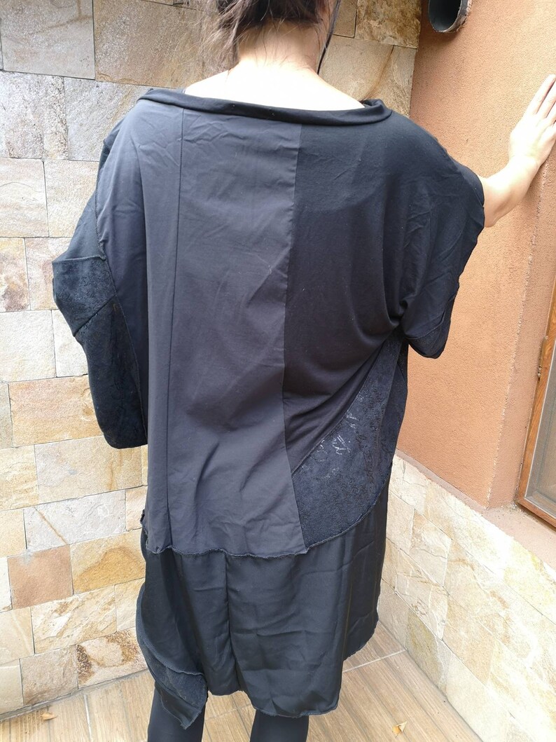 Black Tunic Extravagant Sleeve SweatshirtLoose,Tunic Top Black Asymmetric Top with golden Inset Asymmetric Stylish Black Loose Tunic