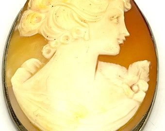 Silver Cameo Brooch