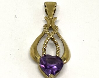 9ct Gold & Amethyst Pendant