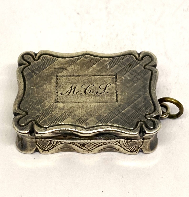 Antique Silver Vinaigrette image 2