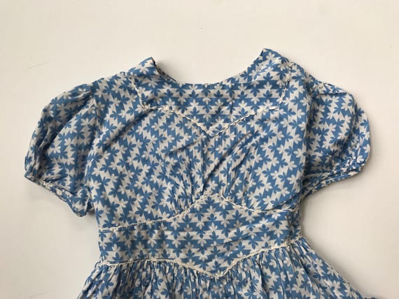 Size 18 Months - 2T Vintage Blue and White Baby D… - image 6
