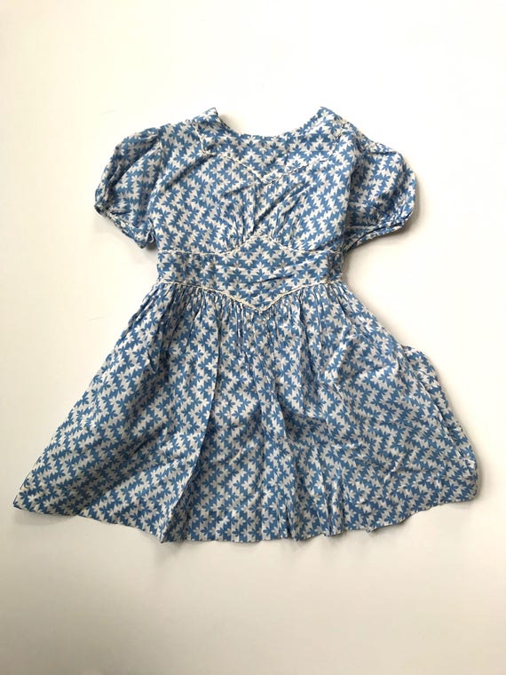Size 18 Months - 2T Vintage Blue and White Baby D… - image 3