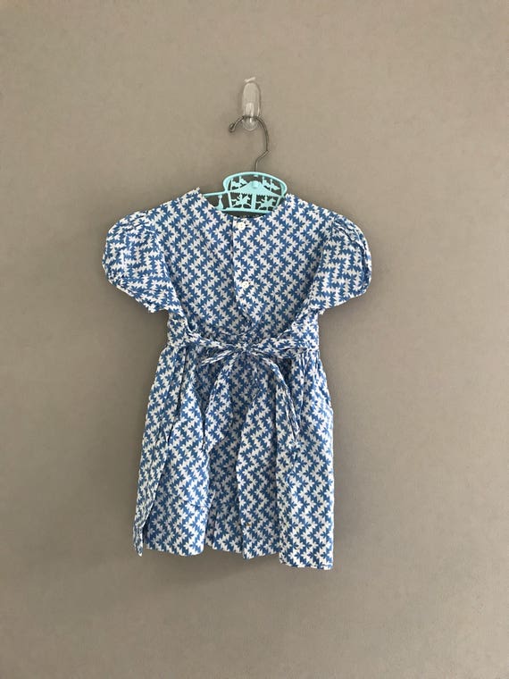 Size 18 Months - 2T Vintage Blue and White Baby D… - image 2