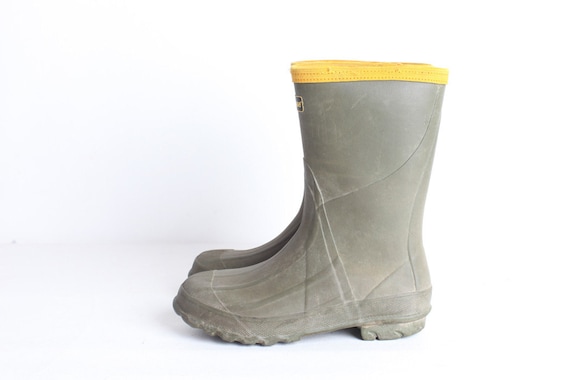 Vintage Youth Size 4 Green Rubber Boots 