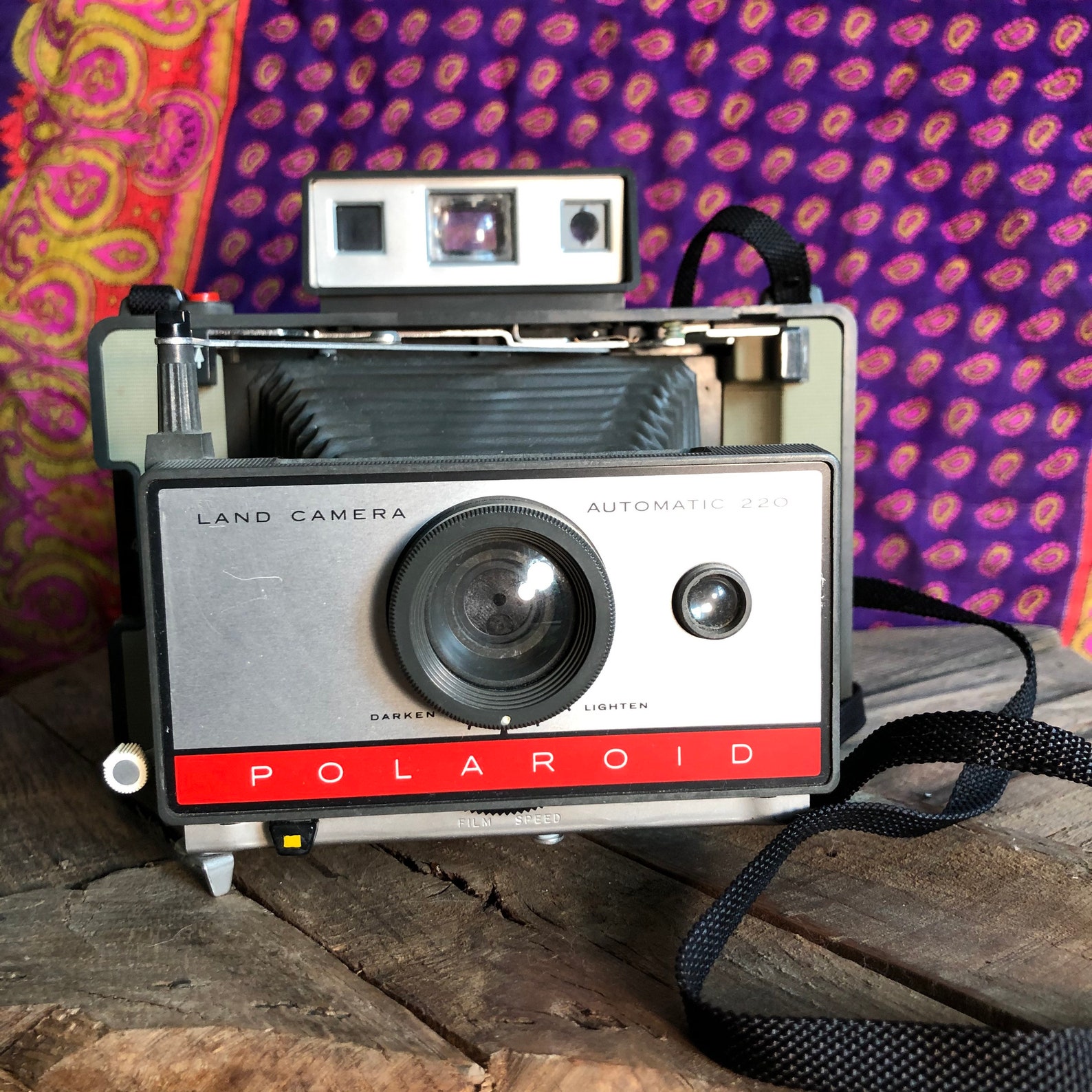 1960s Polaroid Automatic 220 Land Camera Etsy