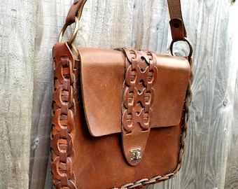Bolso bandolera vintage de cuero marrón repujado, bolso bandolera rústico hecho a mano